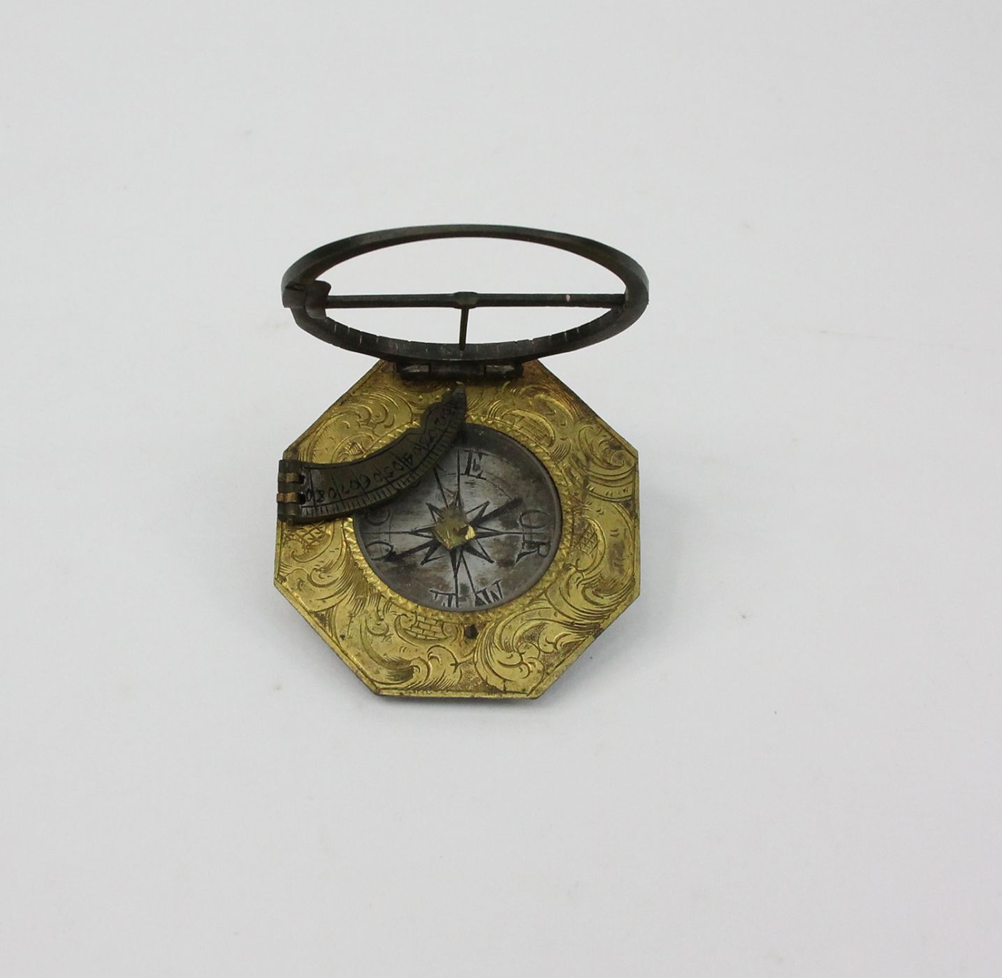 OCTAGONAL EQUINOCTIAL BRASS DIAL AND COMPASS -  image 4